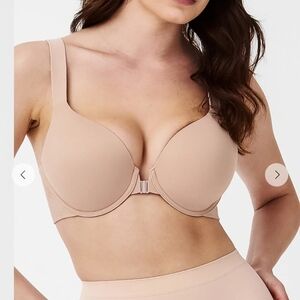 SPANX Seamless Front-Close Plunge Bra in Blush